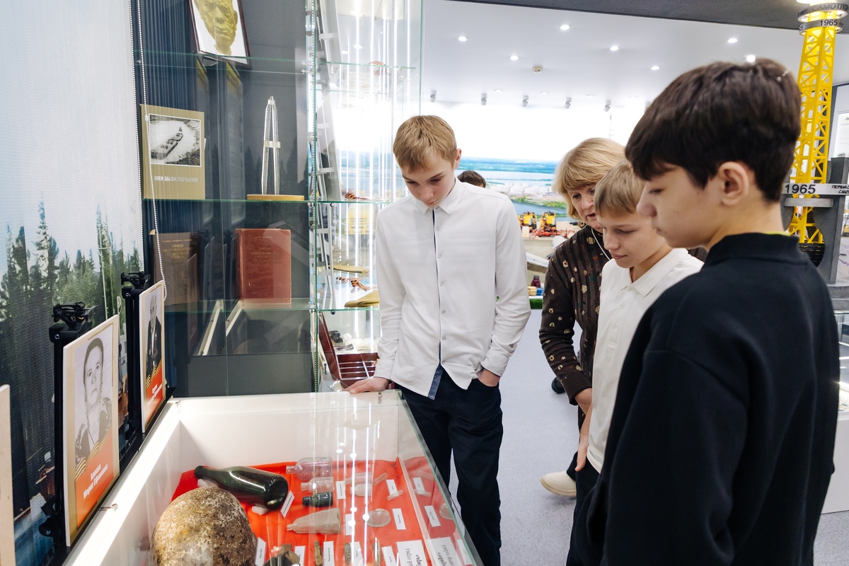    «Самотлорнефтегаз» содействует профориентации школьников «Движения Первых»