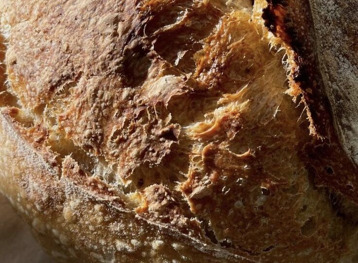 Почему опасно есть фабричный хлеб?