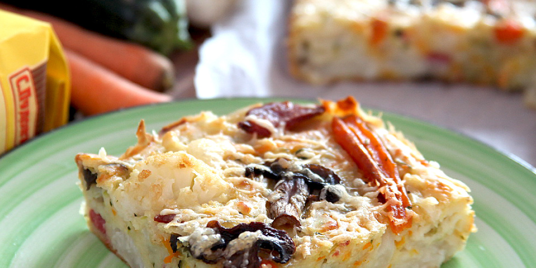 Запеканка с овощами и колбасой
