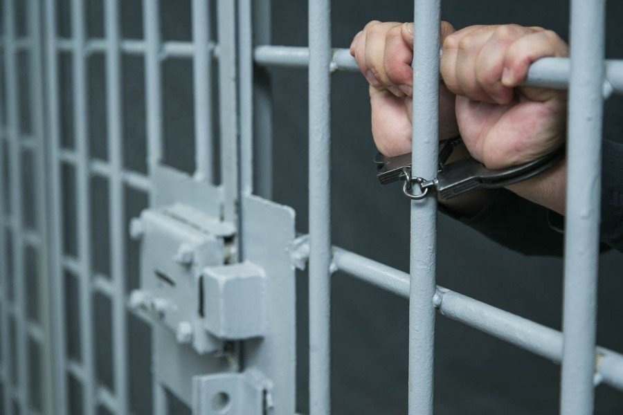    В Сургуте задержали иностранку-наркодилера