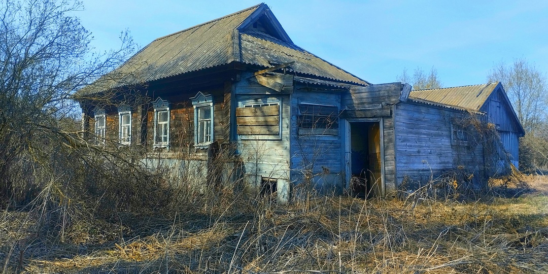 ЗАБРОШЕННАЯ ДЕРЕВНЯ В ПЛОДОРОДНЫХ ЗЕМЛЯХ МОРДОВИИ