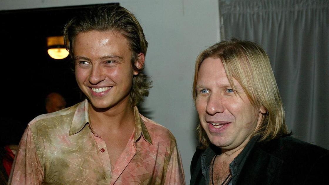 Фото Прохор Шаляпин с продюсером Виктором Дробышем: www.starhit.ru