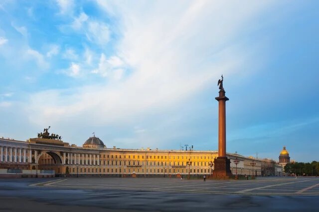    К чему снится площадь?