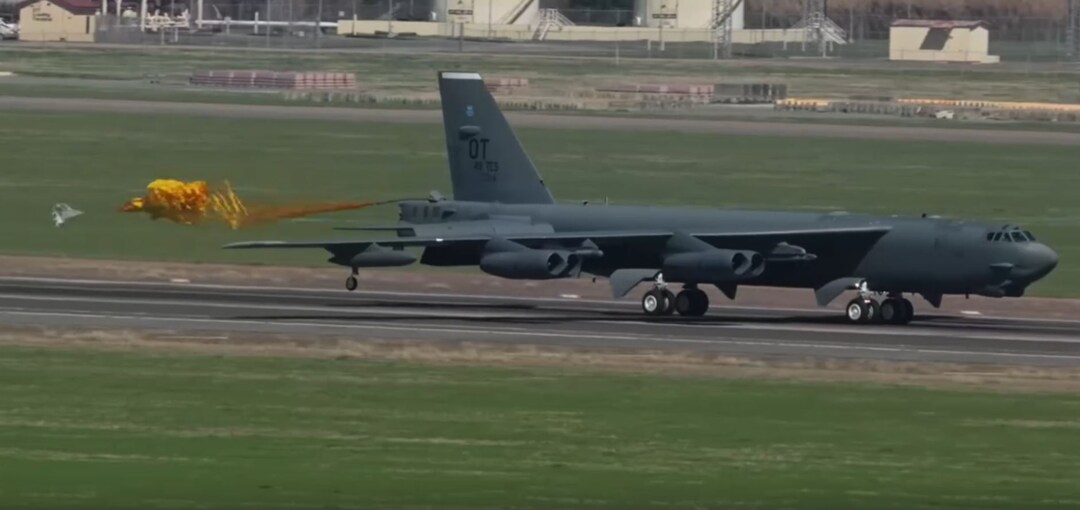 В-52Н. Секунды на разбеге