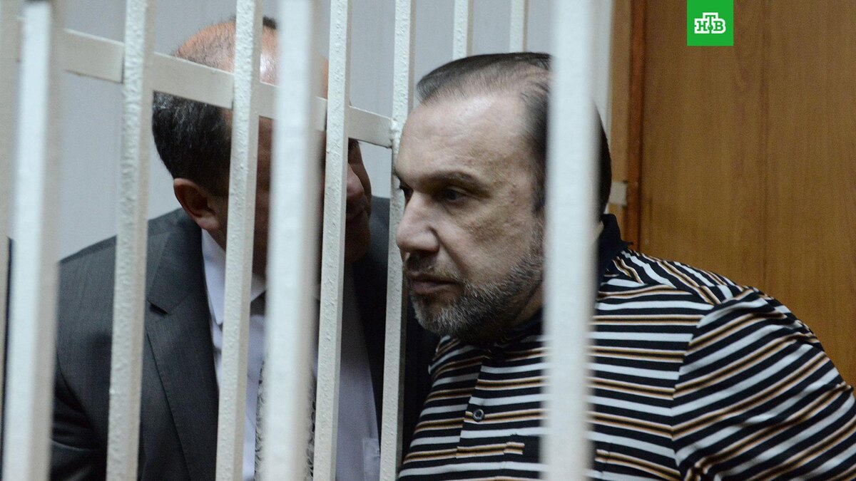    Валерий Мельников