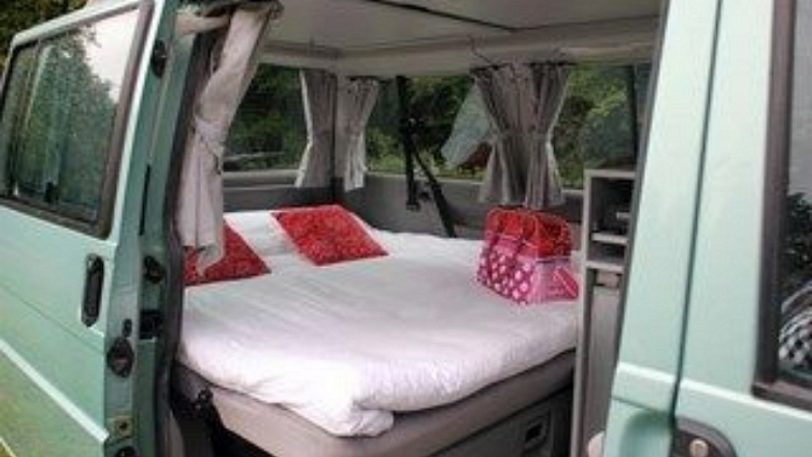 Спальный диван