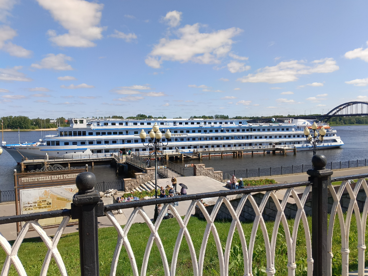 Фото из личного архива двух Капах, сделано в одном из круизов.