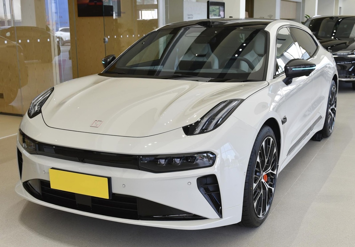 Зикр 001 после рестайлинга