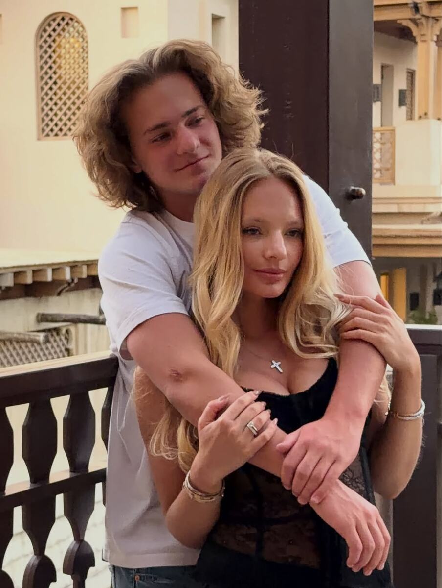 Лиза и Дени Песковы