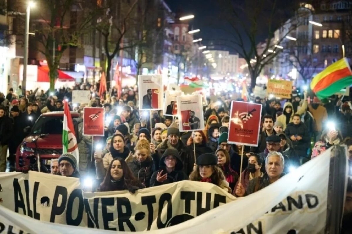    Эксперт Мухин: протесты в Иране могли быть созданы искусственно