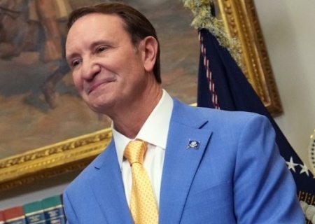    Спецпредставитель Вашингтона по Гренландии убеждён, что луизианская кухня поможет присоединить остров к США