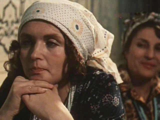 Татьяна Власова в фильме «Полет начинается с земли», 1980 год