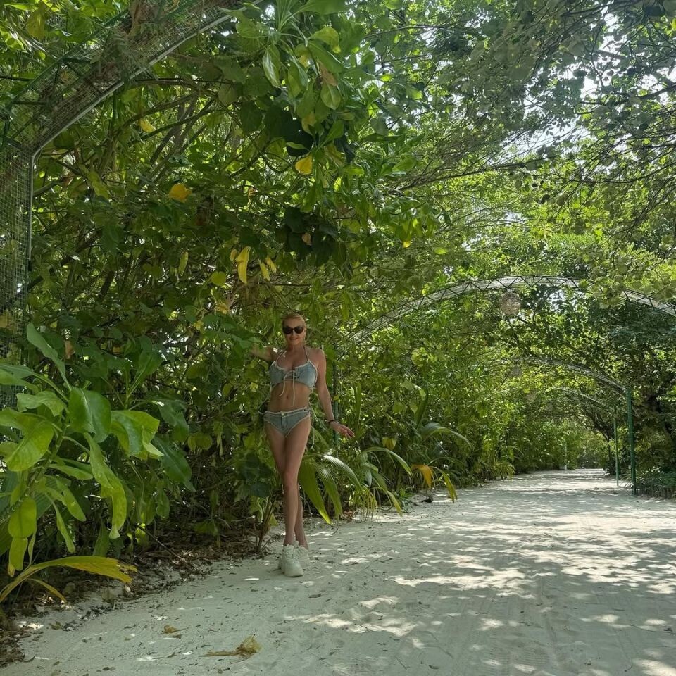    Анастасия Волочкова отдыхает на Мальдивах. Источник: @volochkova_art*