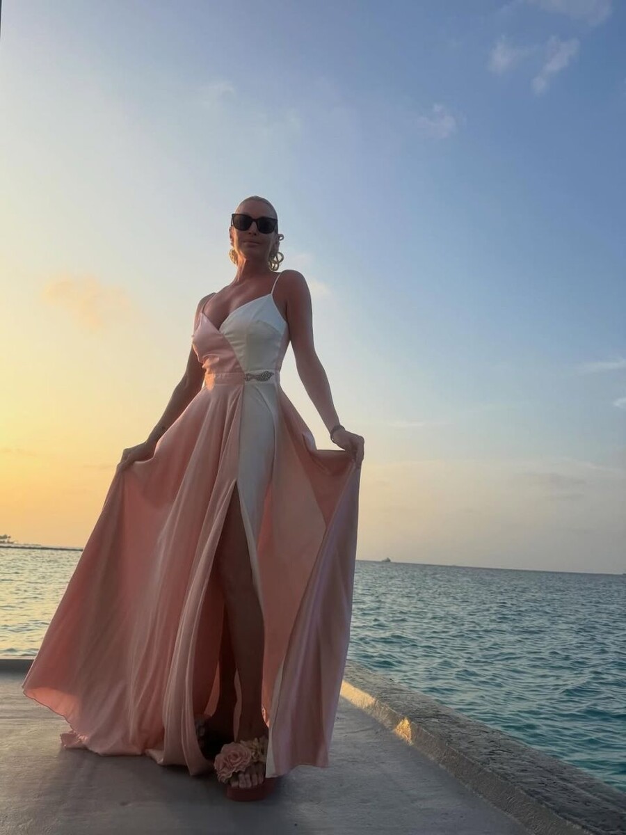    Анастасия Волочкова отдыхает на Мальдивах. Источник: @volochkova_art*