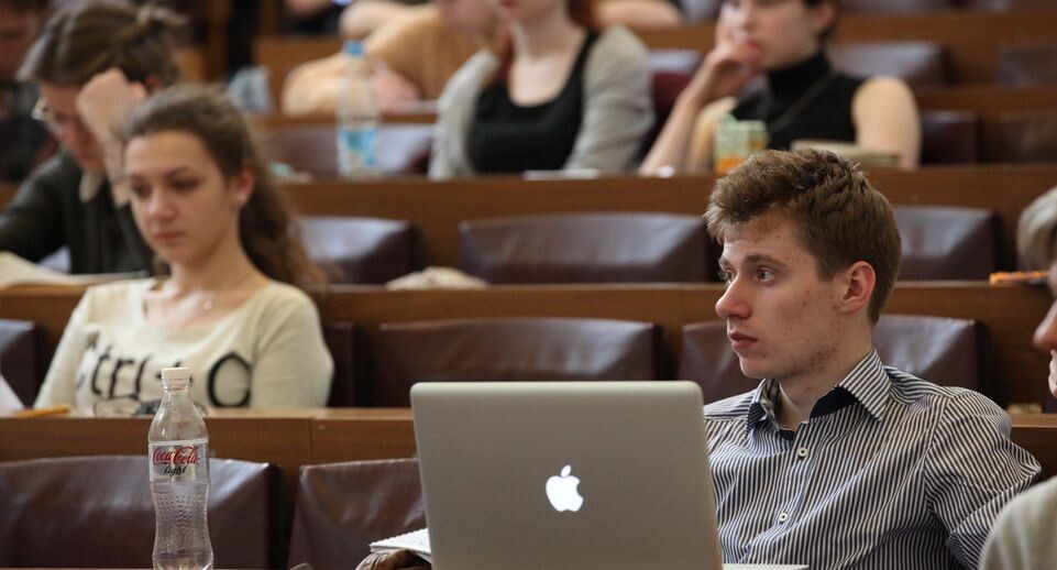    Лекция в институте / Медиасток.рф