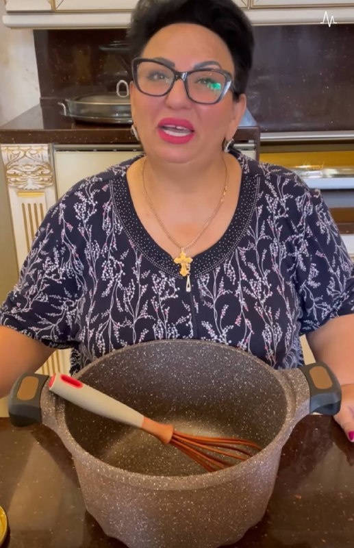 Сейчас будет тоортик делать!