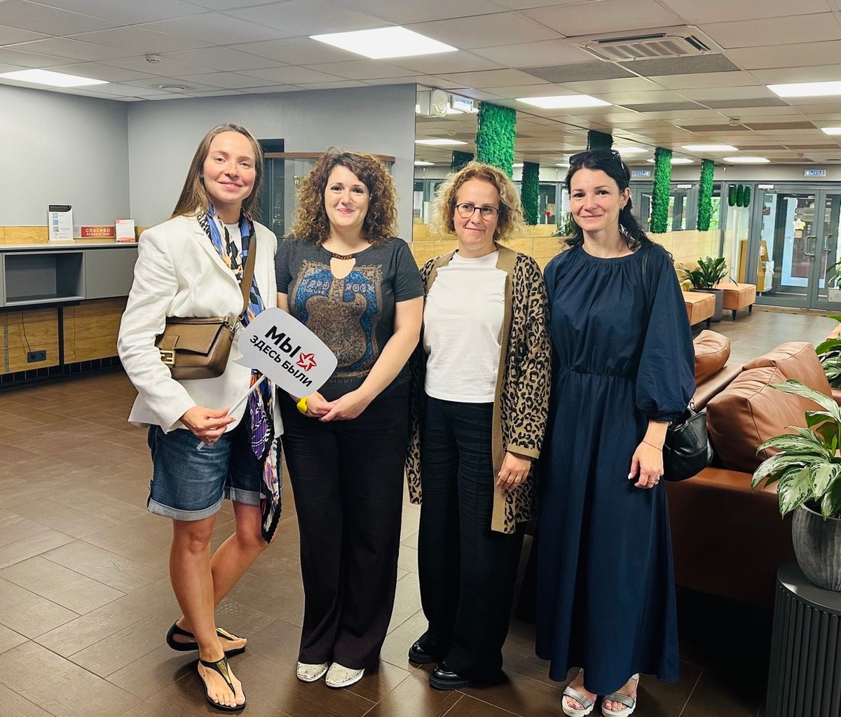 Елена Керина, Жанна Уварова, команда incamp.ru Наталья Краева, Елена Федорова