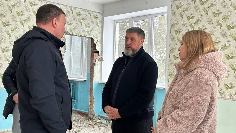    Осмотр детсада в Новопавловске Фото: Пресс-служба «Единой России»