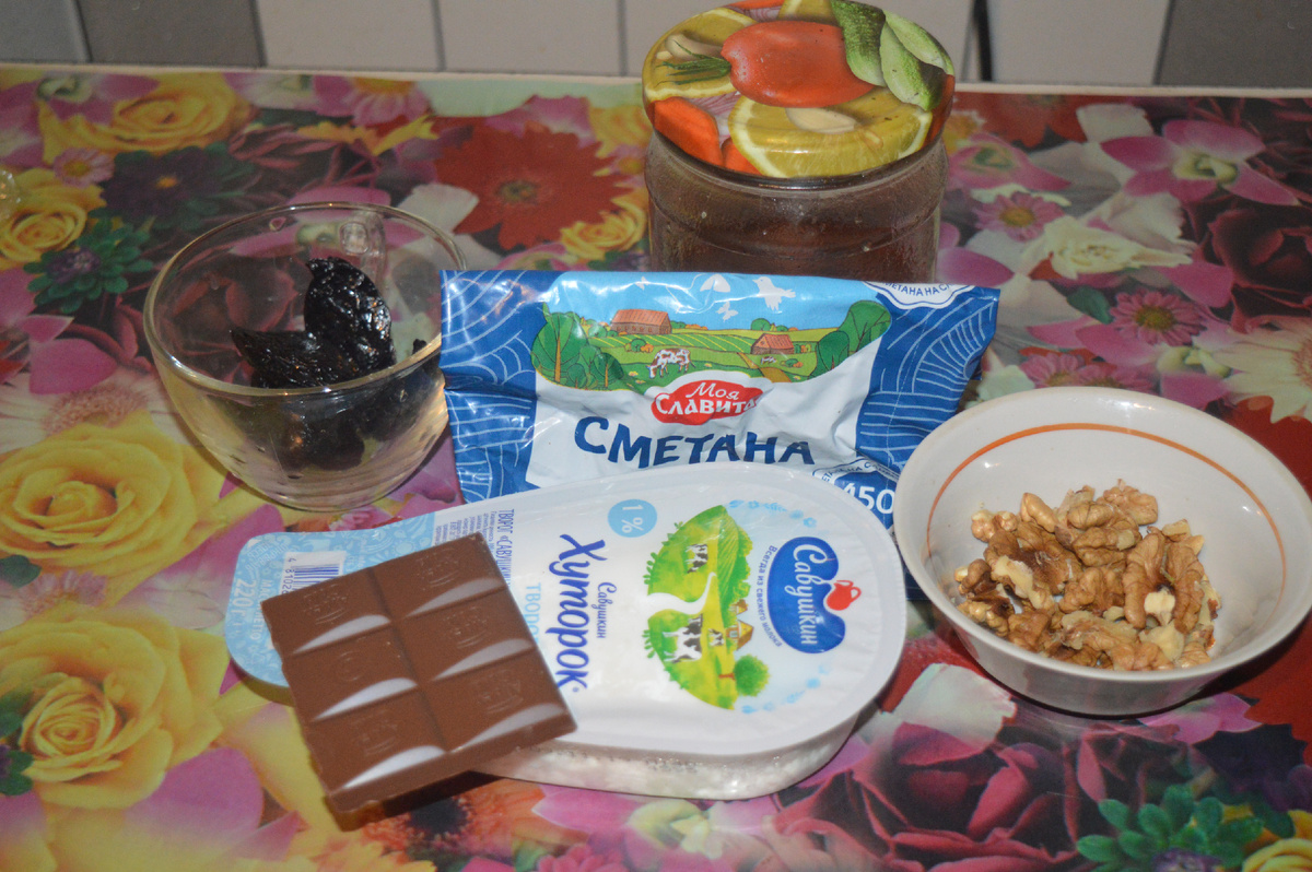 Творожные роллы. Шаг 1. Фото: канал Три рецепта.