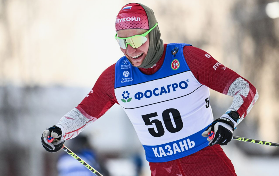 Александр Большунов наконец пришел первым к финишу. Фото: соцсети