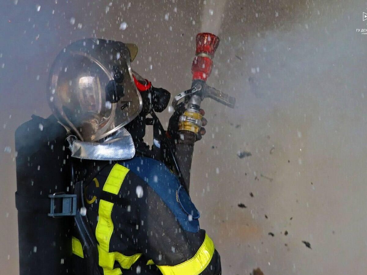    Сотрудник пожарной службы Украины | © ДСНС Київщини
