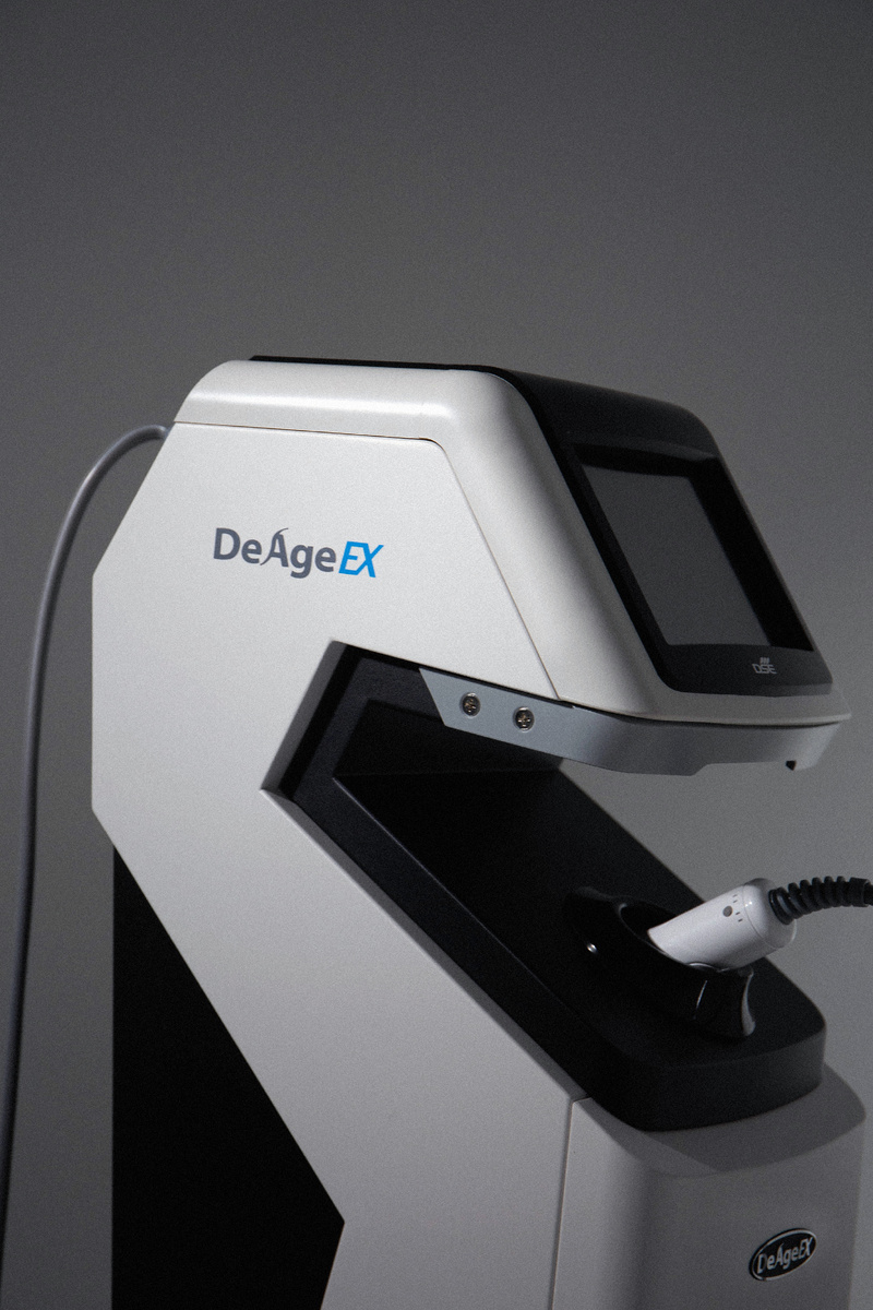 Аппарат для микроугольчатого RF-лифтинга DeAge EX Dual 