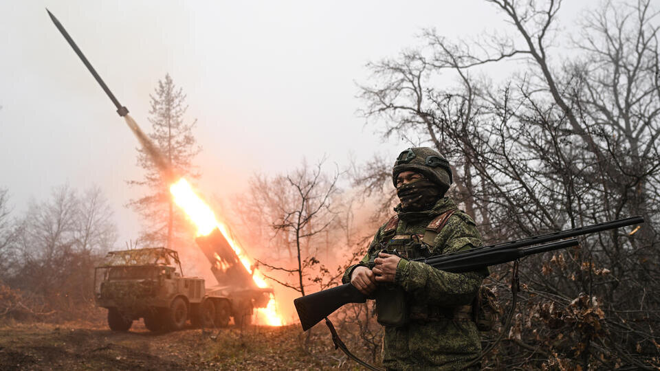     Захарова назвала законной целью для ВС РФ военный контингент Британии на Украине РИА Новости/Сергей Бобылев