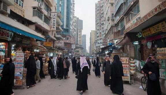    Кабанов: Руководители регионов не захотят противодействовать этническим анклавам, поскольку получают с мигрантов, диаспор и этнических олигархов немалые «доходы»