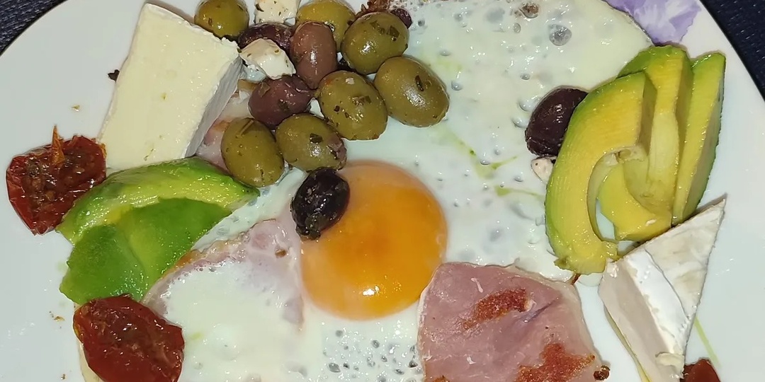 Яйца на завтрак: что на самом деле говорит наука о рисках