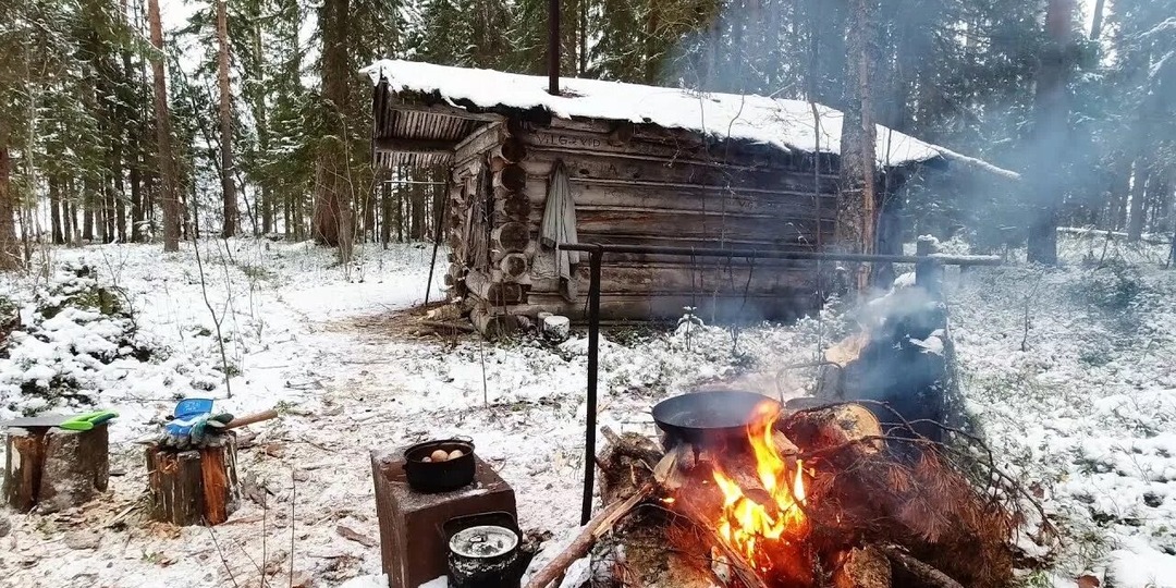 Русская тайга: 10 неписаных правил пользования таёжным зимовьем. Нарушишь пятое — не выживешь.