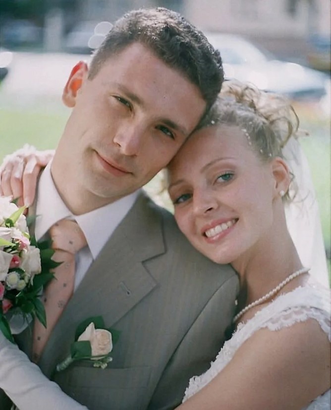 Антон Хабаров с женой.