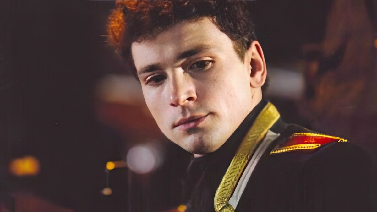 Антон Хабаров в сериале «Доктор Живаго».