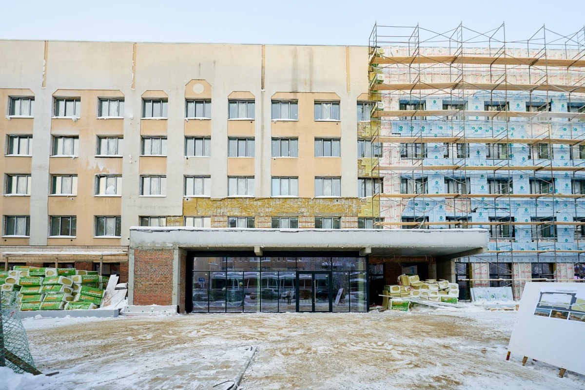    В ХМАО туризм продолжат развивать модернизацией гостиничного сервиса, начиная с гостиницы «Югра»