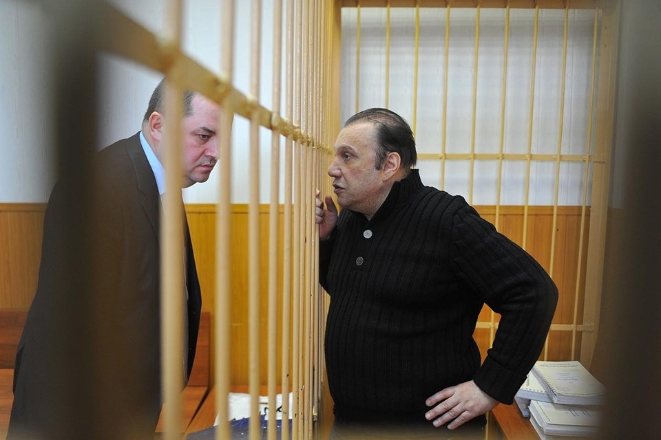    На свободу вышел шурин бывшего мэра Москвы Юрия Лужкова 69-летний бизнесмен Виктор Батурин — брат вдовы градоначальника Елены Батуриной. Евгения ГУСЕВА