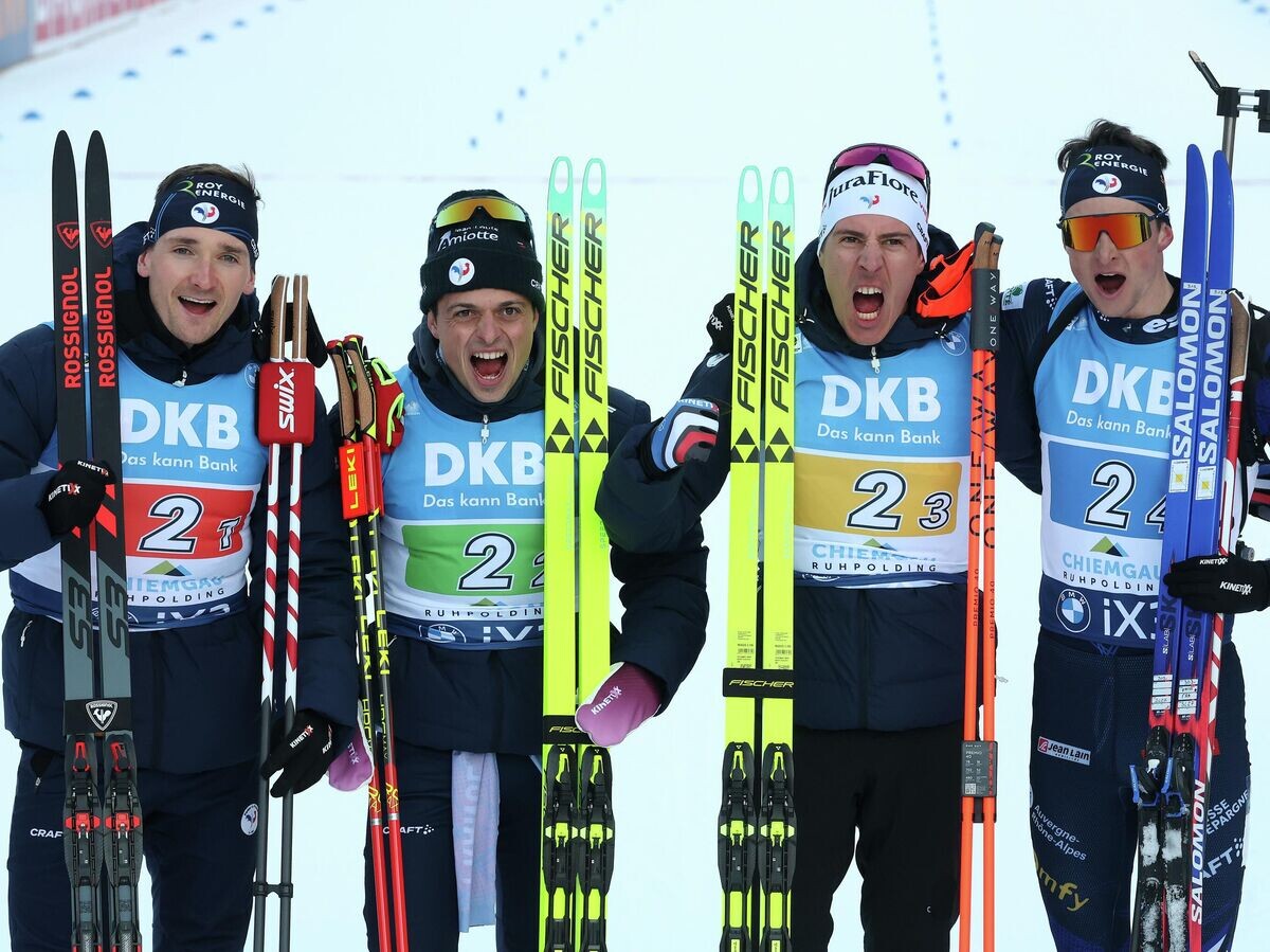    Французские биатлонисты Фабьен Клод, Эмильен Жаклен, Кентен Фийон-Майе и Эрик Перро | © Getty Images / Alexander Hassenstein