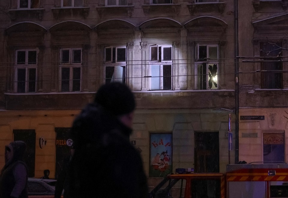    Во Львове на фоне отсутствия электроснабжения стали закрываться рестораны и кафе REUTERS