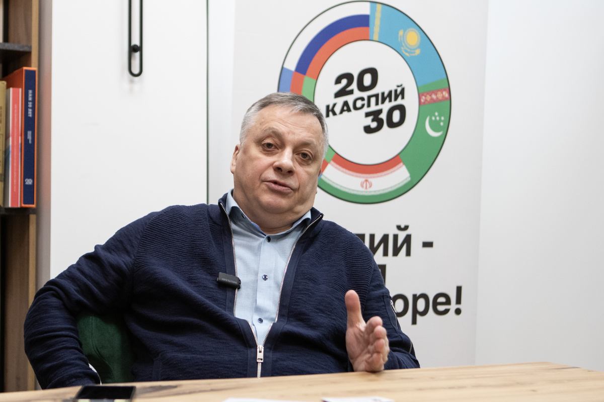   Александр Шаров - председатель оргкомитета III Астраханского международного форума «МТК Север – Юг — новые горизонты», генеральный директор ООО «Нефтехимтранс», глава ГК «РусИранЭкспо». Источник фото: пресс-служба АНО СК «Каспий 2030».