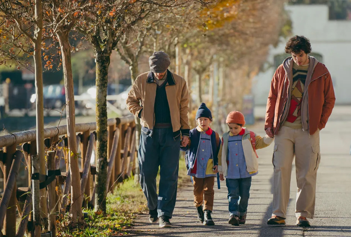 кадр из трогательной комедии "Как братья"