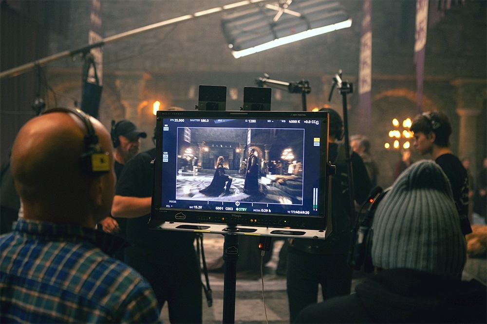    Съемочная группа сосредоточена: рекламный ролик по "Скупому рыцарю" дорогого стоит. / ВТБ