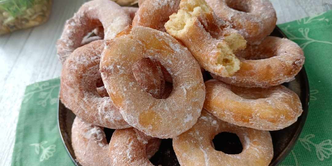 Пышные пончики на кефире