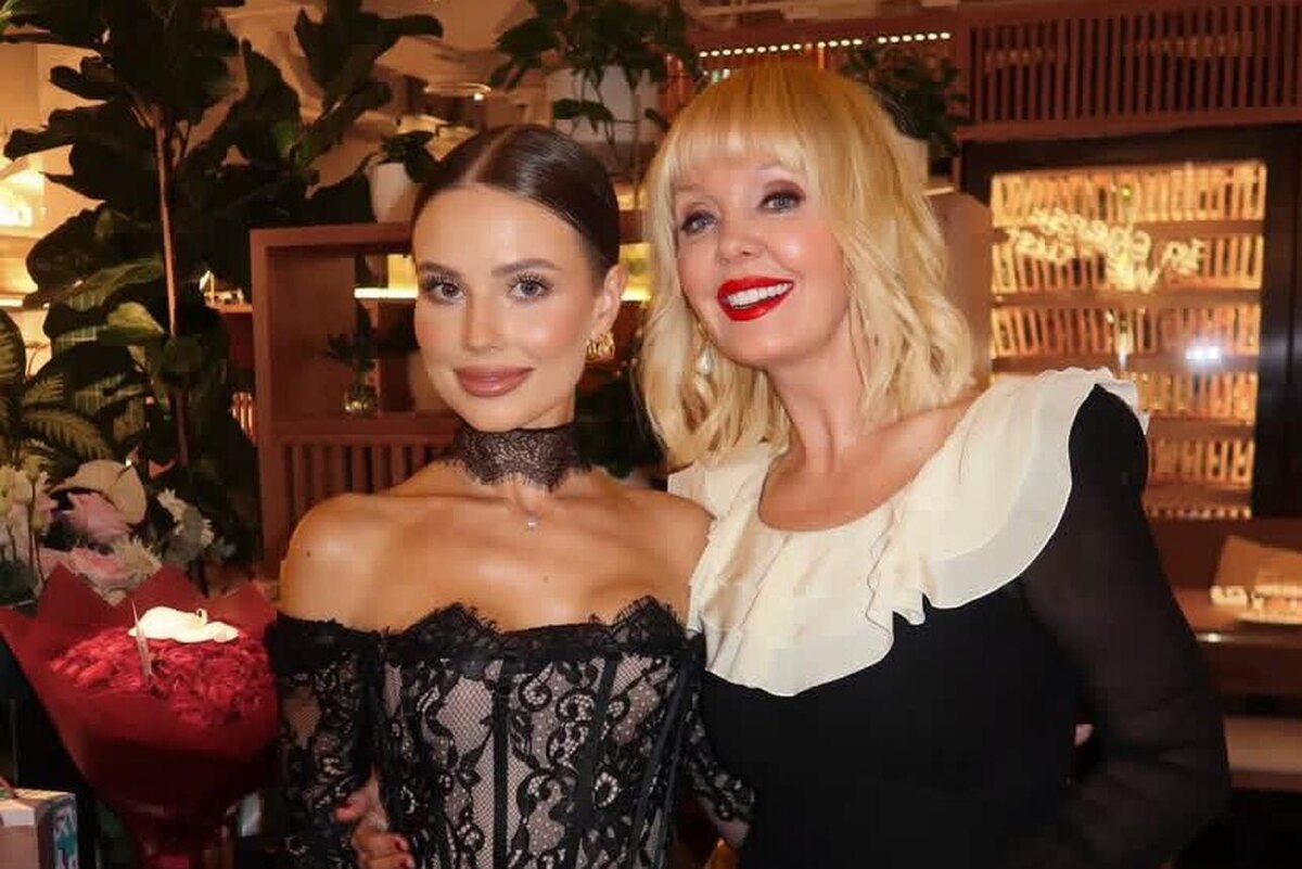    Валерия с невесткой Лианой Соцсети