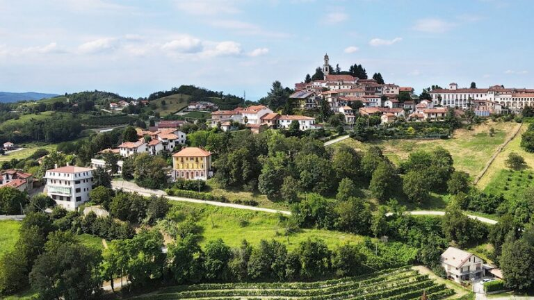 Коммуна Альбуньяно