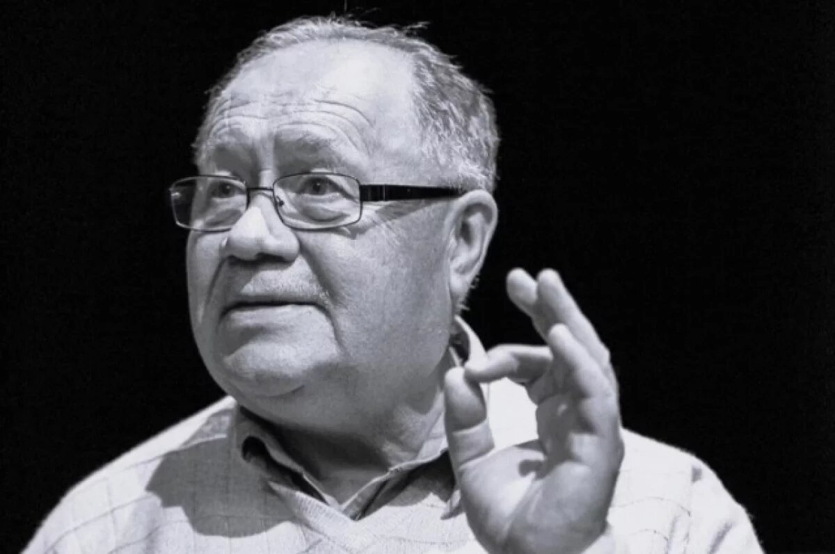    Ушел из жизни театральный критик Олег Пивоваров