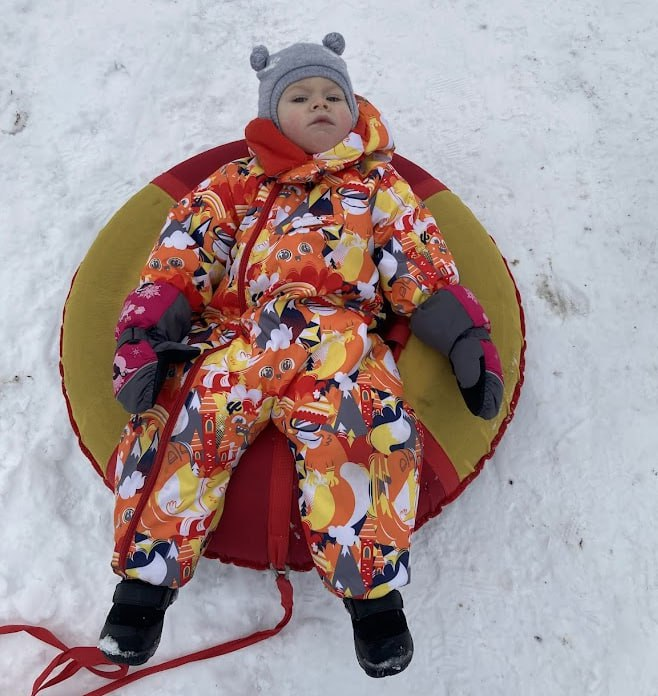 Зимняя прогулка с высокочувствительным ребёнком: как сделать её комфортной, радостной и полезной