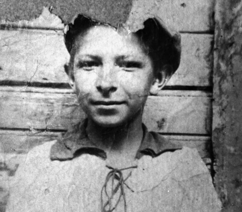 Евгений Лебедев в детстве. Фото из сети