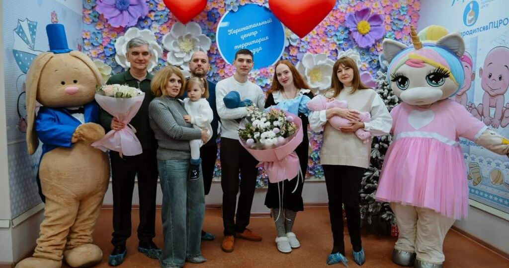 Первую тройню в 2026 году выписали из перинатального центра Ростовской области