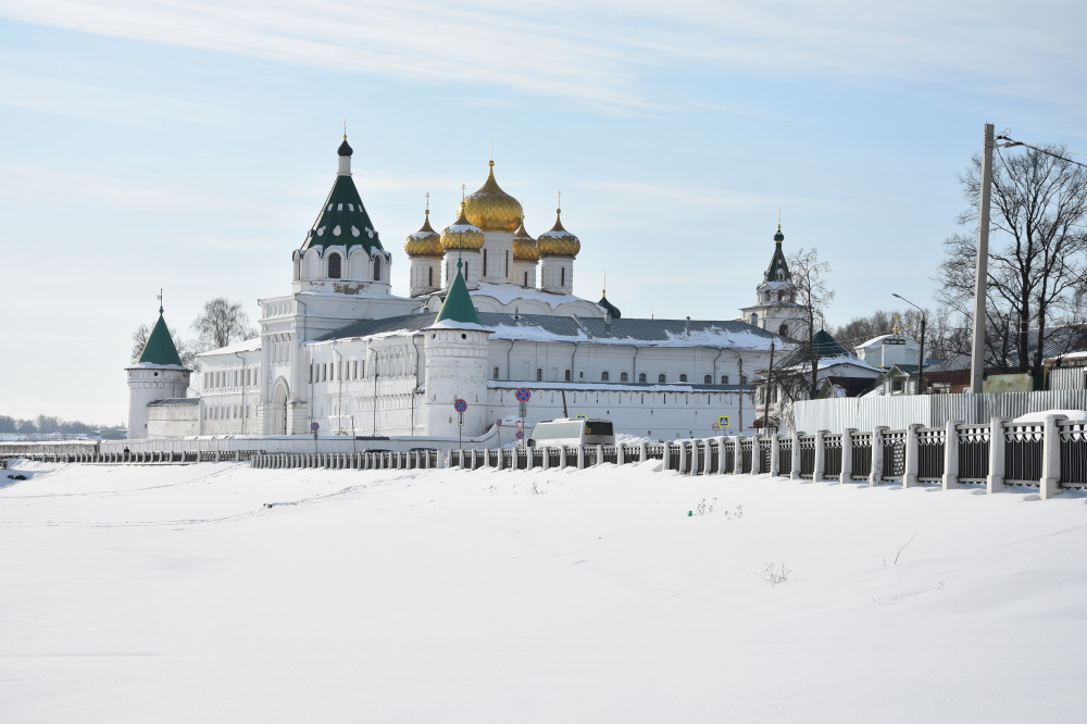    grad.kostroma.gov.ru