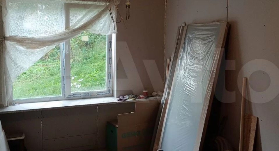    Найдены самая дешевая и самая дорогая продаваемые в Петрозаводске квартиры© Авито