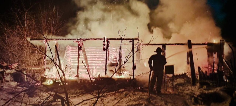    Возгорание ликвидировали спустя час. Фото: ГКУ СО Центр по делам ГО, ПБ и ЧС