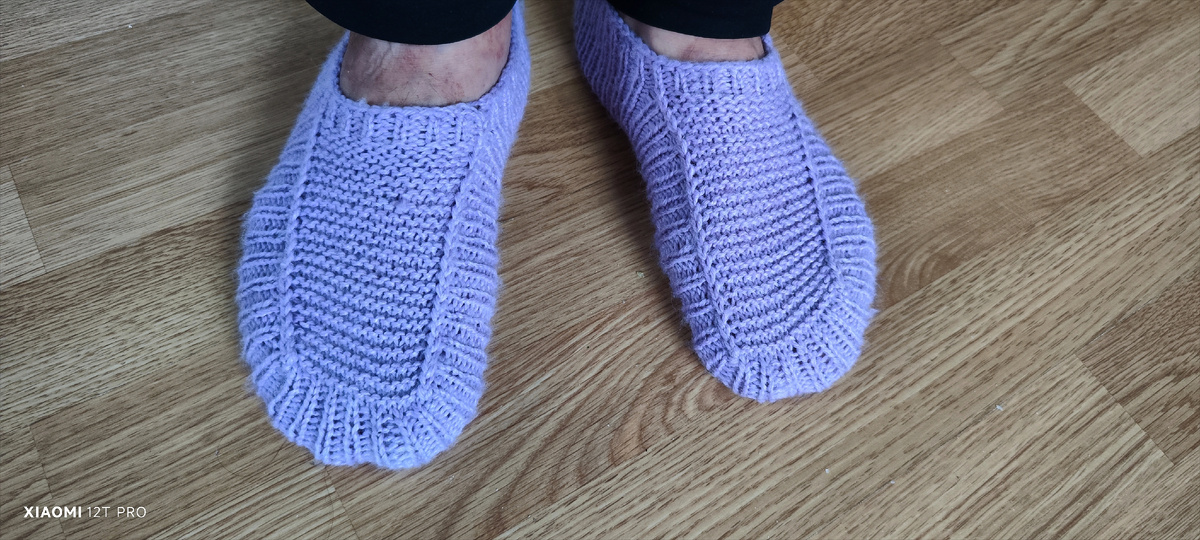 Носки на спицах.